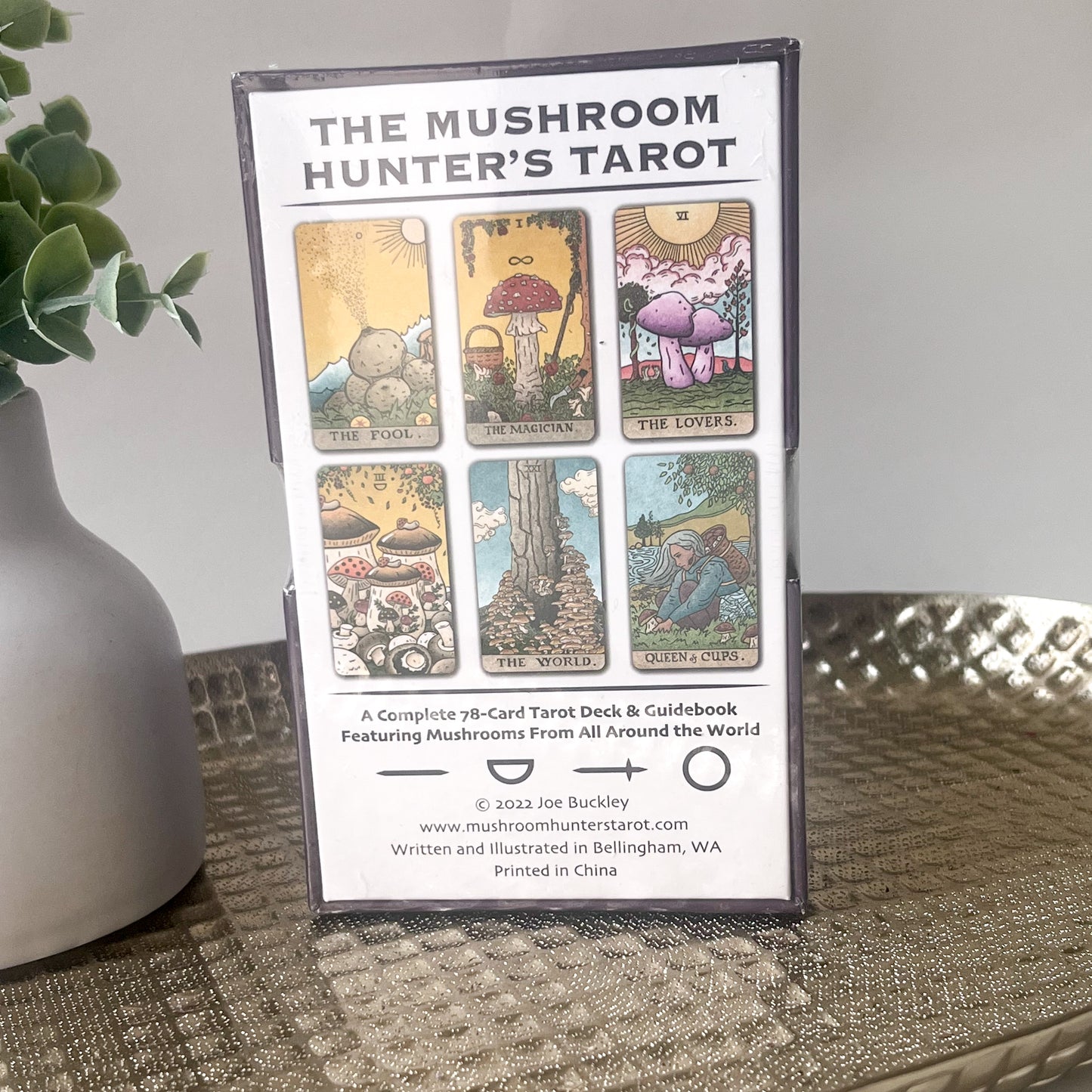 The Mushroom Hunter's Tarot Deck and Guidebook
