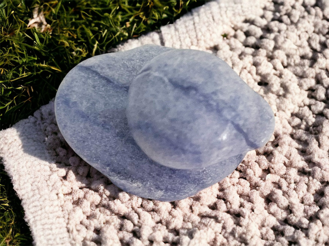 Polished Crystal - Sodalite Duck 3cm